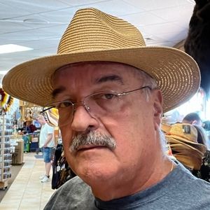 Meet your Posher, Pedro